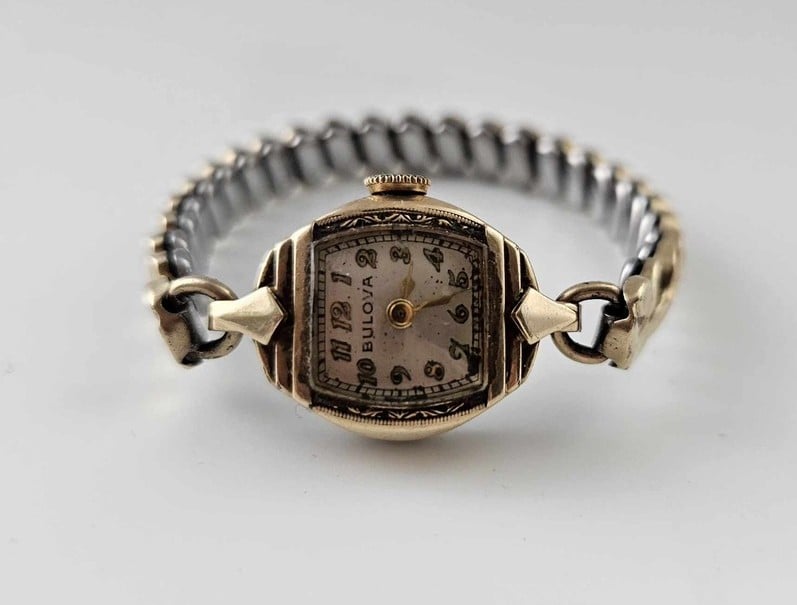 New Business Fashion Elegant BELUSHI Mens Quartz Watch Brand